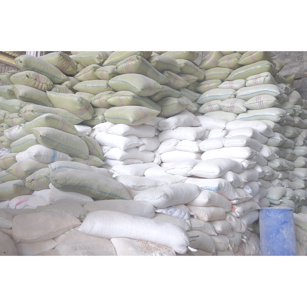 

tepung onggok untuk pakan ternak ayam / hewan sapi perah /tepung gaplek/ragi tempe/tepung untuk saos