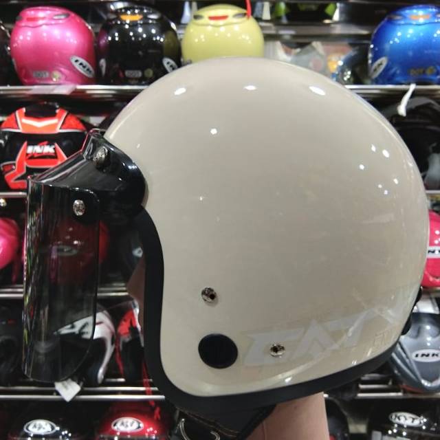 

HELM BOGO CAT RETRO SOLID PUTIH GADING