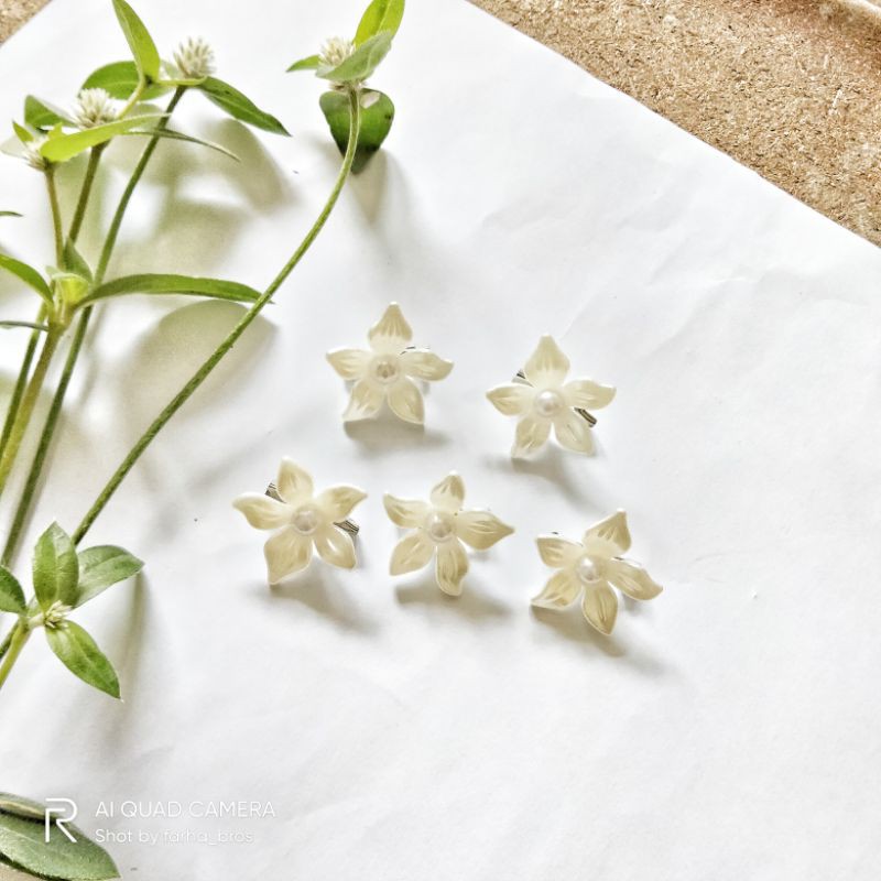 Bros Dagu Kecil Akrilik Bunga melati Bros hijab Bros jilbab Bros bahu Bros mini By Farha-2