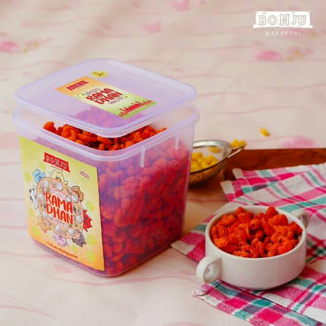 

Special Ramadhan snack makaroni bonju varian rasa pedas manis - kemasan toples 500gr