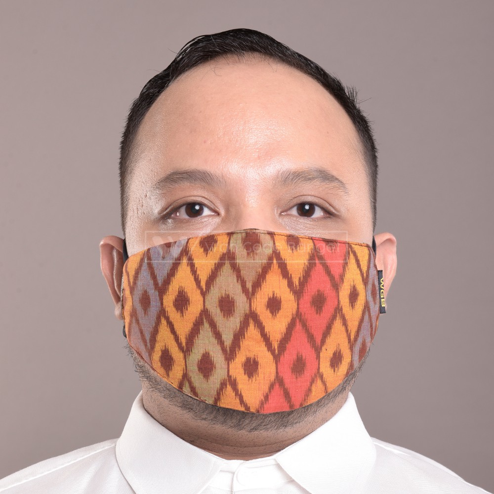 

WGB Masker Kain BATIK BIG ORANGE 01 Bahan 3 Lapis Tebal Earloop WGB