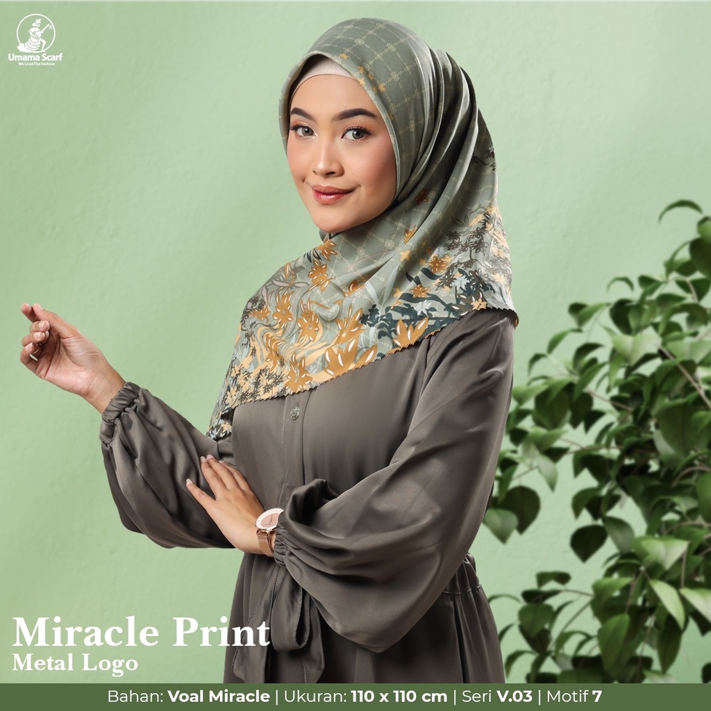 UMAMA Hijab Segiempat Miracle Print Metal Logo