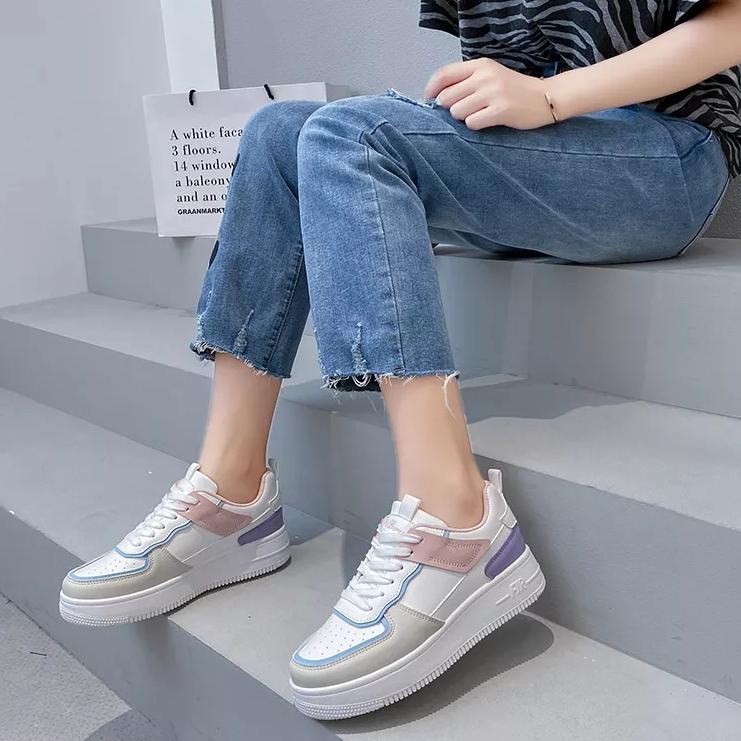 SEPATU SNEAKERS WANITA VULKANISASI AF01 "KOT.14My22q"