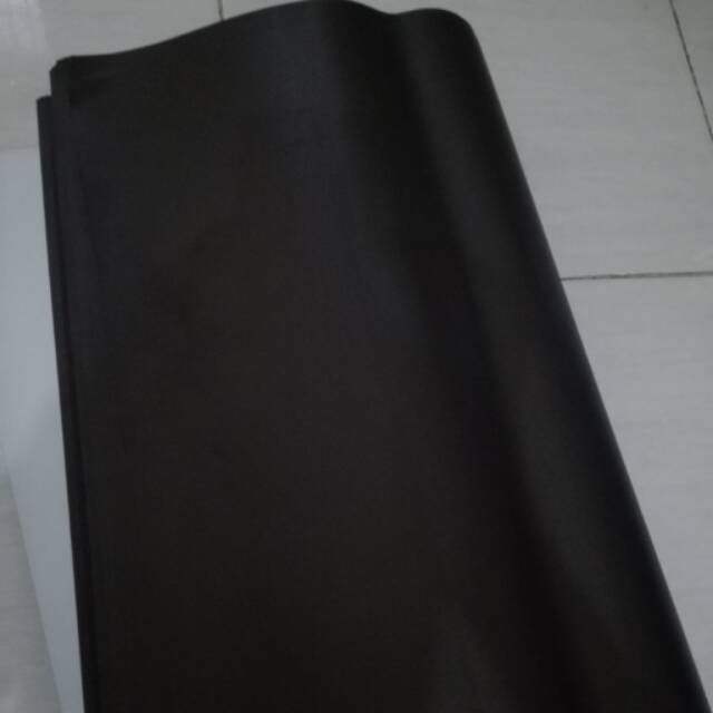 30 lbr KERTAS KADO POLOS HITAM DOFF 1 SISI.kertas polos hitam doff 1 sisi