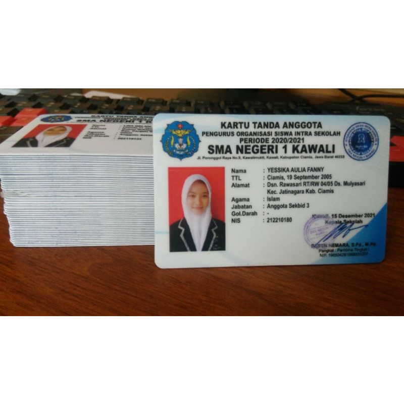 

Cetak ID CARD,Kartu Pelajar,Tanda pengenal karyawan