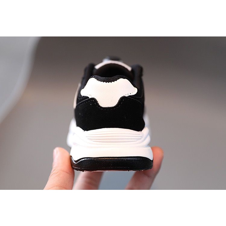 (HZ) Sepatu Sneaker Anak / Sepatu Anak Casual Import Usia  3 - 8 Tahun HZK93