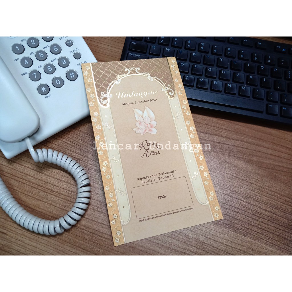 Undangan Pernikahan / Undangan Murah / Erba 88132