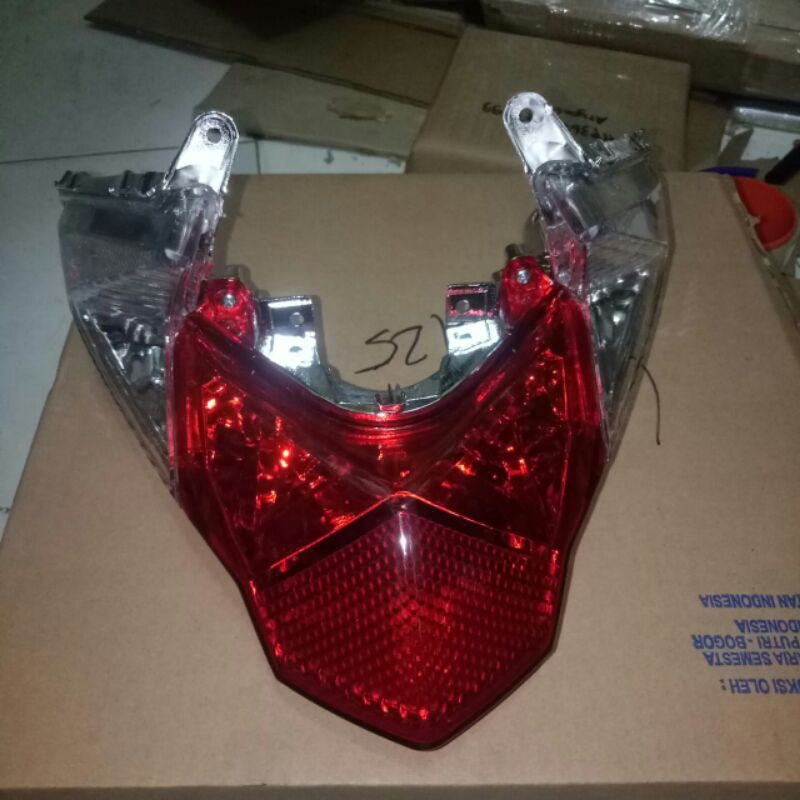 Lampu reflektor stop vario 125 lama 2013