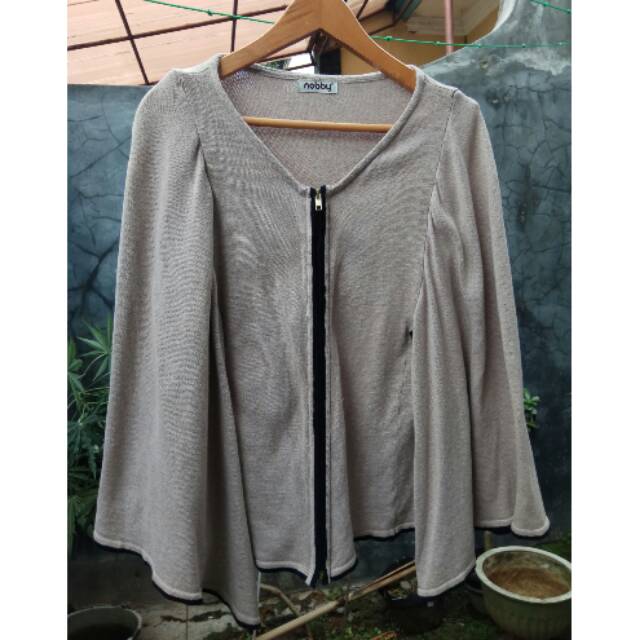 cape cardigan ( preloved)
