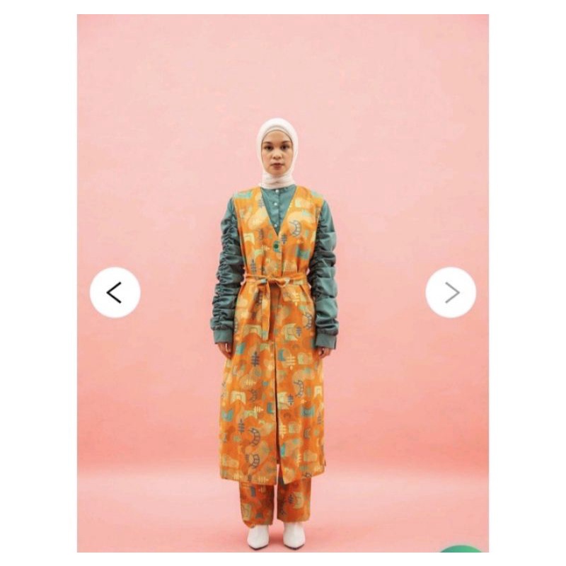 Long Outer by ZM ZaskiaMecca x TantriNamirah