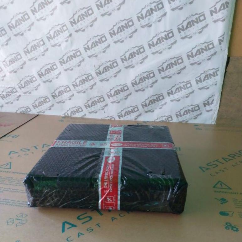 Tempat Uang Meja Kasir