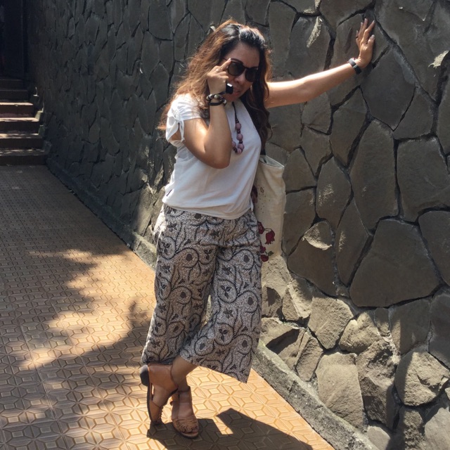 eliz_nbho