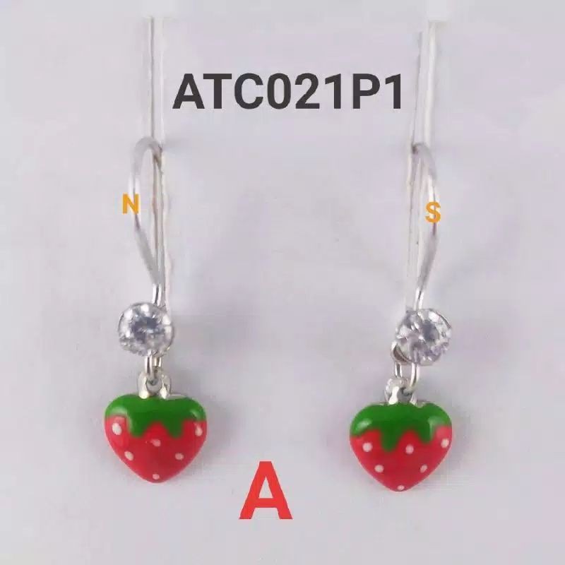 Anting Anak Strawberry - Perak / Silver 925 Lapis Emas