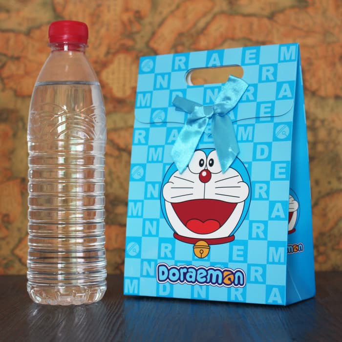 

BLUEPINK|paper bag DORAEMON HELLO KITTY , KANTONG GAMBAR DORAEMON