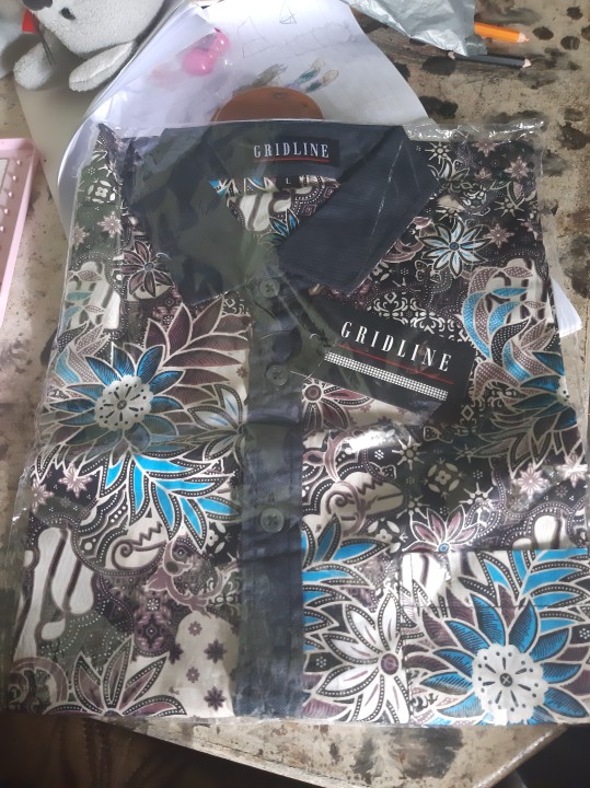 [gridline - R075 & R090 Lilac] Kemeja Batik Pria Katun Lengan Pendek Regular Ungu Lilac Terbaru