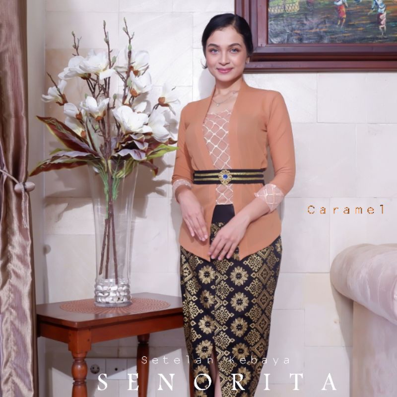 Setelan Kebaya Kutubaru Modifikasi Senorita