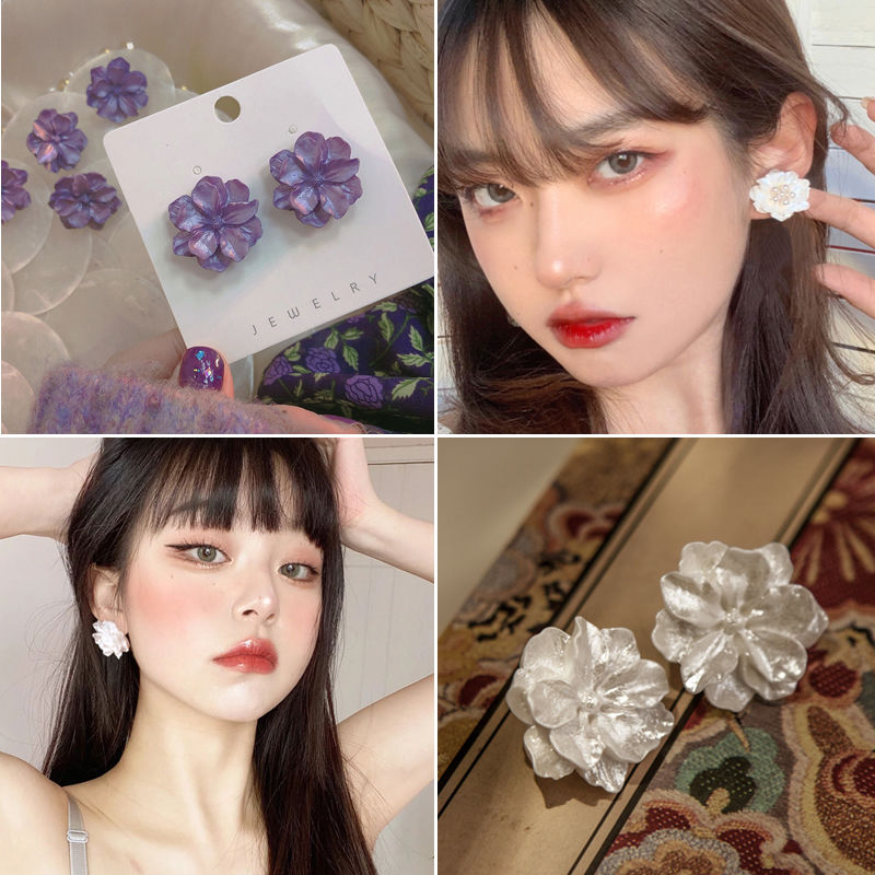 Anting S925 Bentuk Bunga Mawar Putih Bahan resin Warna Ungu Gaya Korea Untuk Wanita