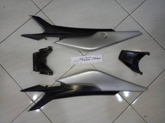 bodi body belakang honda cbr 250r thailand cbu 250 kyj fairing buntut ekor cbr mata satu single lamp