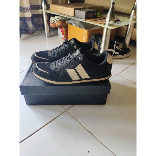 Macbeth Fischer Black Cement ( Replaced Box)