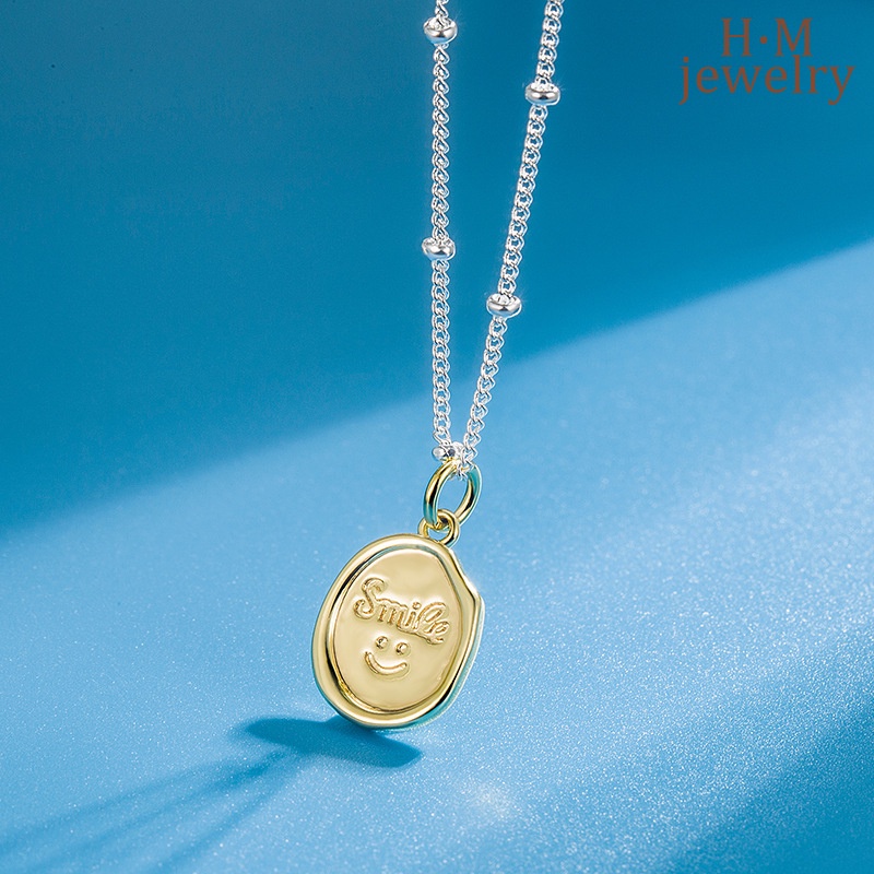 Kalung Rantai Liontin Oval Motif Smiley Face Warna Emassilver Untuk Wanita