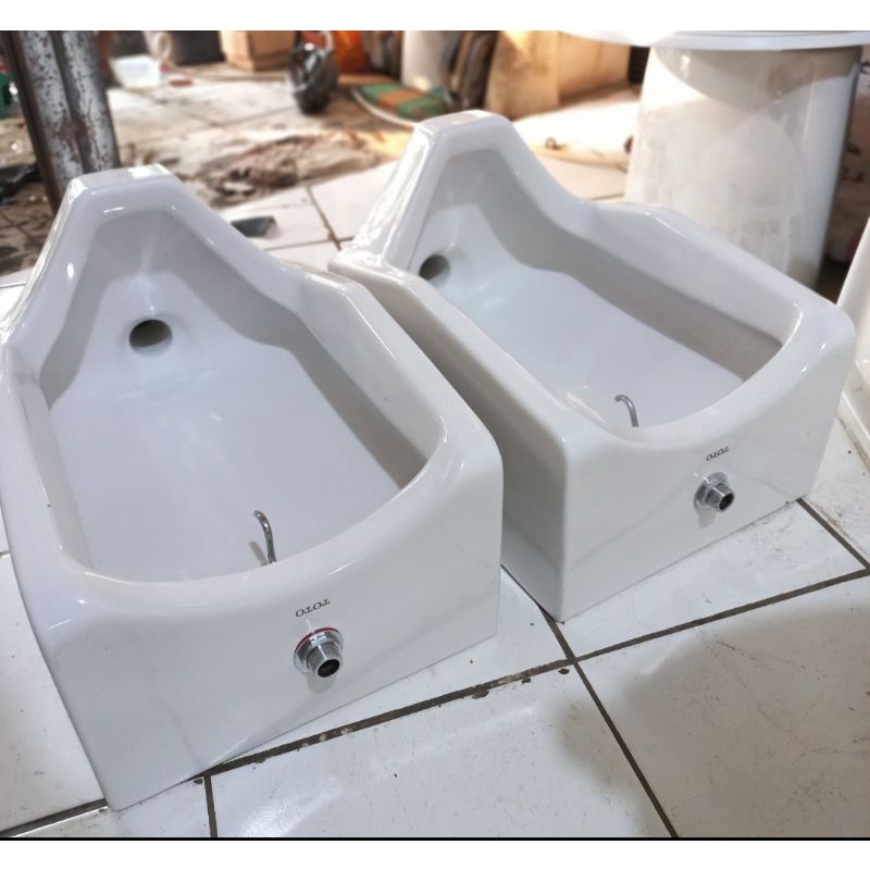 URINOIR TOTO|TEMPAT KENCING TOTO U57M/U57