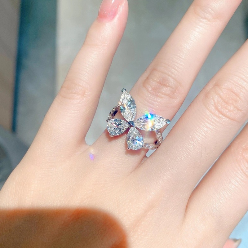 Fashion Beautiful Moissanite Personality Butterfly Shape Ring