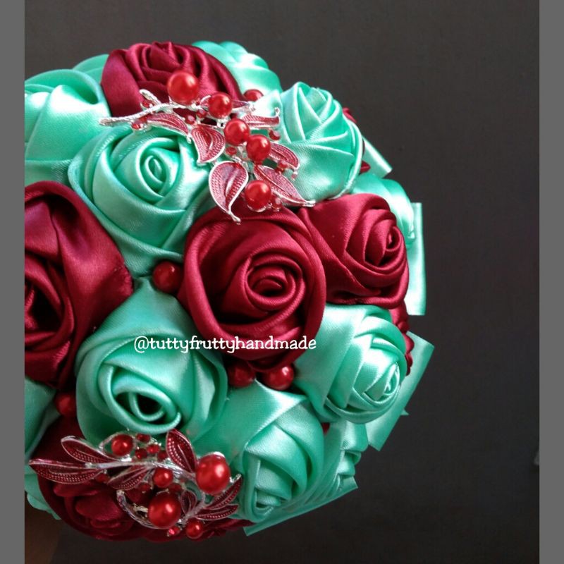 Wedding bouquet / buket pernikahan handmade bunga pita satin