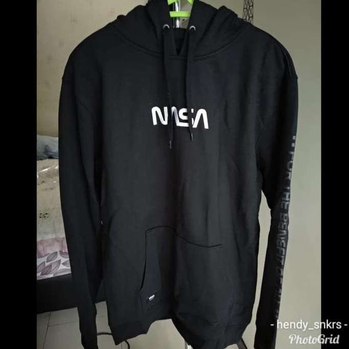 Vans X Nasa Pull Over Hoodie .Deevagrosir.Olshop
