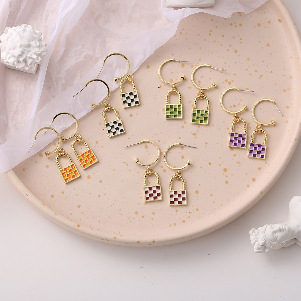 Anting Bentuk Hati Motif Kotak-Kotak Warna-Warni Untuk Wanita