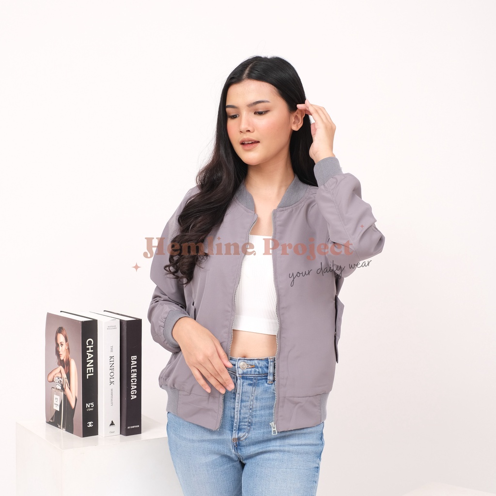 Gania Bomber Jaket Grey - Jaket Parasut Wanita