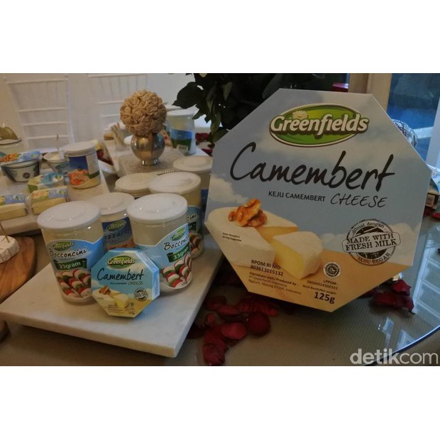 

Greenfields Camembert Chesse 125 Gr Perkarton Isi 12 Pcs / Keju Camembert