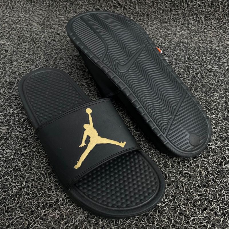 sandal Slide Nike Jordan Gold Premium / Sendal Slop Murah /Sandal Nike Air Jordan