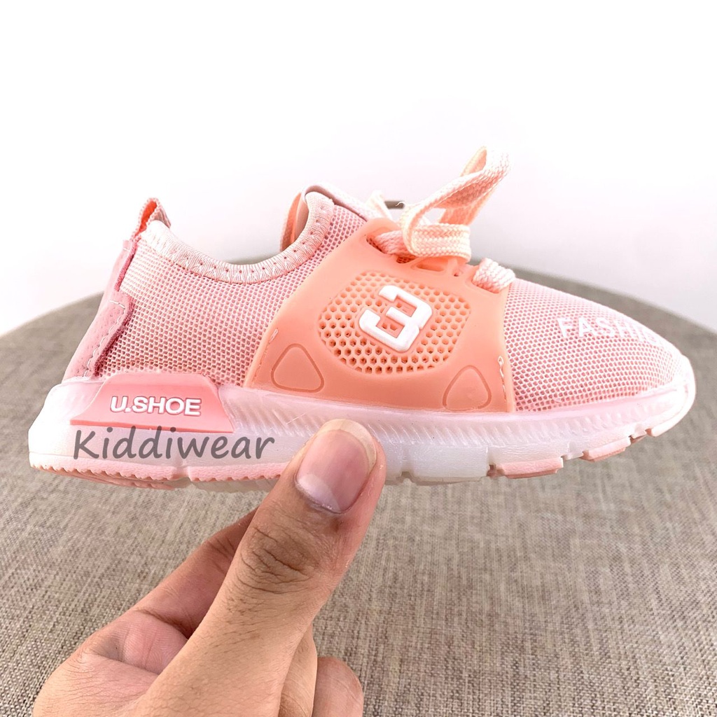 (Kiddiwear) Sepatu anak Led MBK06