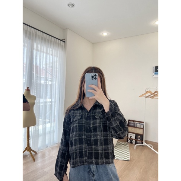 ECLAIRE - Sally Pocket Shirt / Kemeja Lengan Panjang Wanita / Outer Wanita