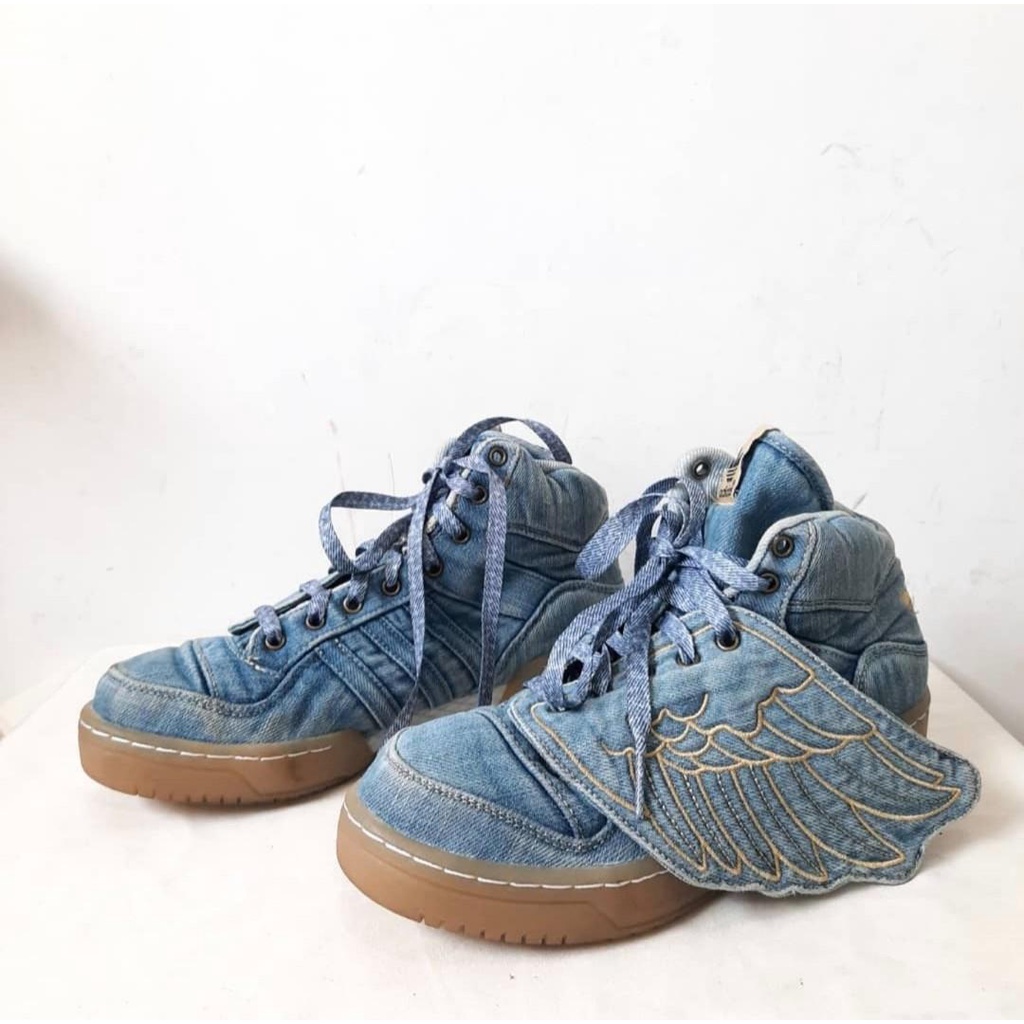 (SECOND-HAND) Adidas wings x jeremy scott