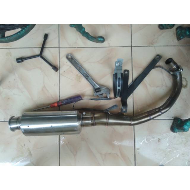 Knalpot LX 125 2v