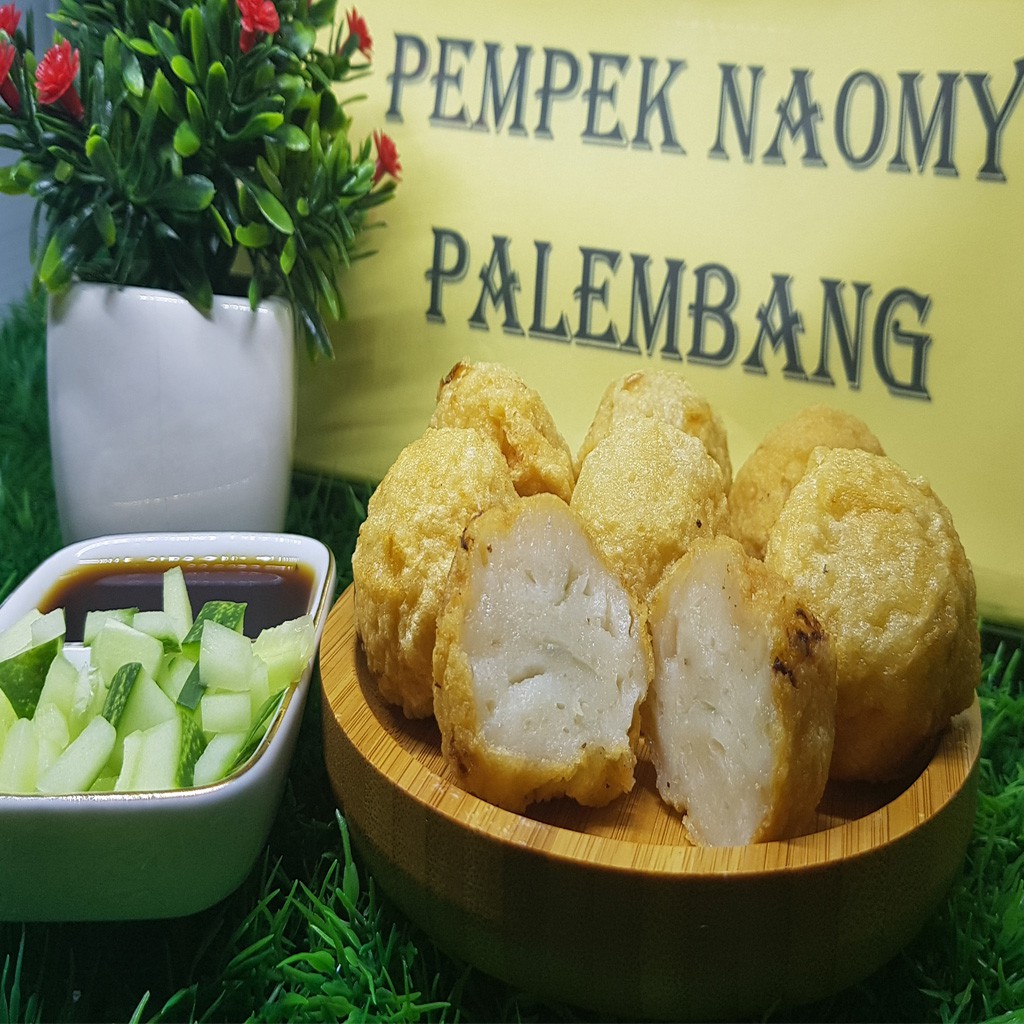 

Pempek Naomy adaan bulat ikan tenggiri asli palembang