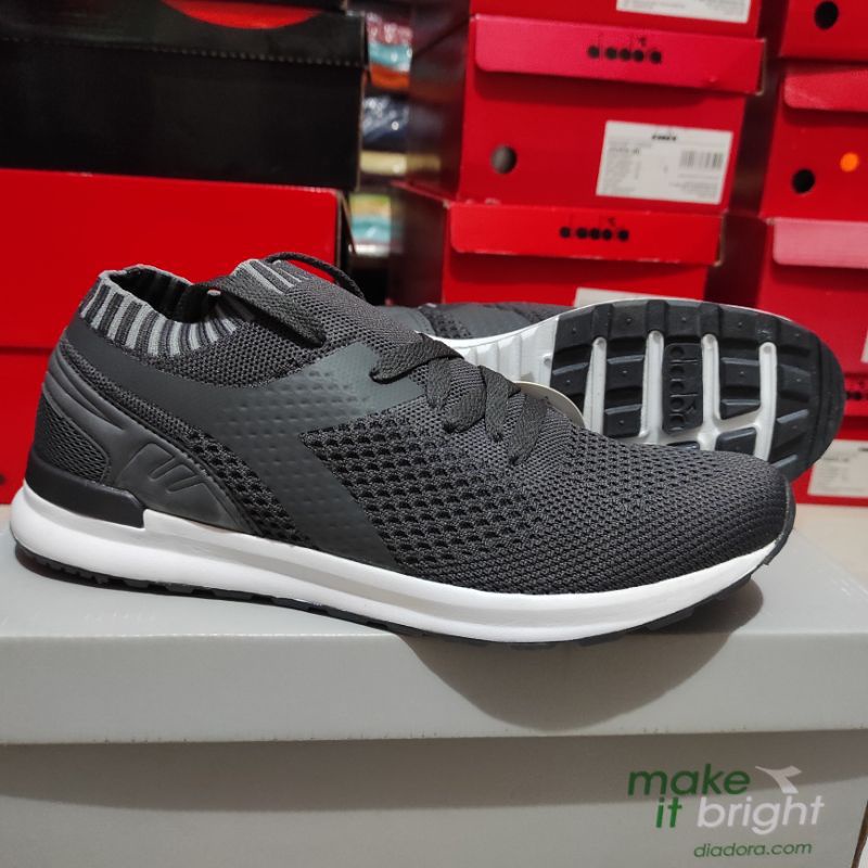 Sepatu Diadora Ricco Grey Original