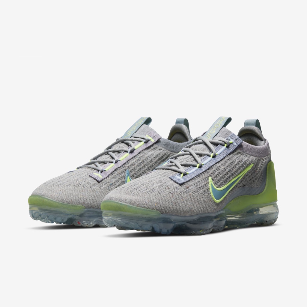 Sepatu Pria Nike Air Vapormax 2021 Flyknit - EU 42.5 FREE T-shirt