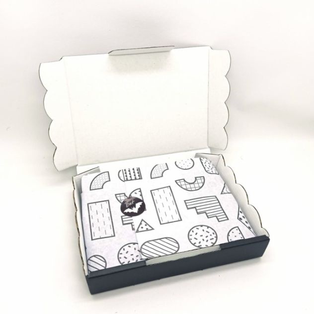 

Black Lace Box S| kotak | kardus | corrugated | packaging kado