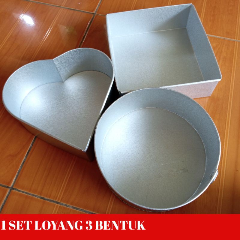 SET 3 LOYANG KUE DENGAN BENTUK HATI,BULAT,KOTAK DI JUAL 1 SET 3 LOYANG