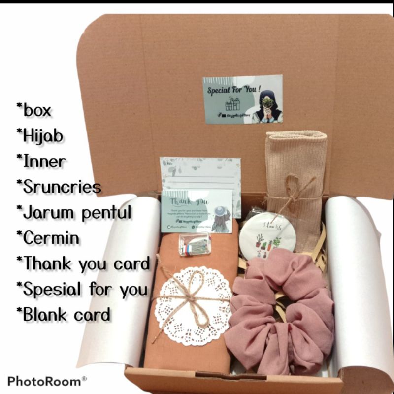 

KADO HAMPERS GIFT BOX HIJAB BELLA SQUARE HADIAH LEBARAN KADO WISUDA ANIVARSARRY HAMPERS ULTAH KADO