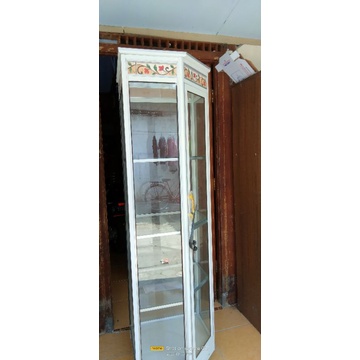 TERMURAH PROMO LEMARI SUDUT KACA / LEMARI HIAS ALUMUNIUM KACA LEMARI DISPLAY BARANG PRODUK POJOK RUA