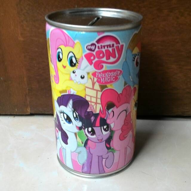 Isi 12 pcs Souvenir ultah celengan kecil