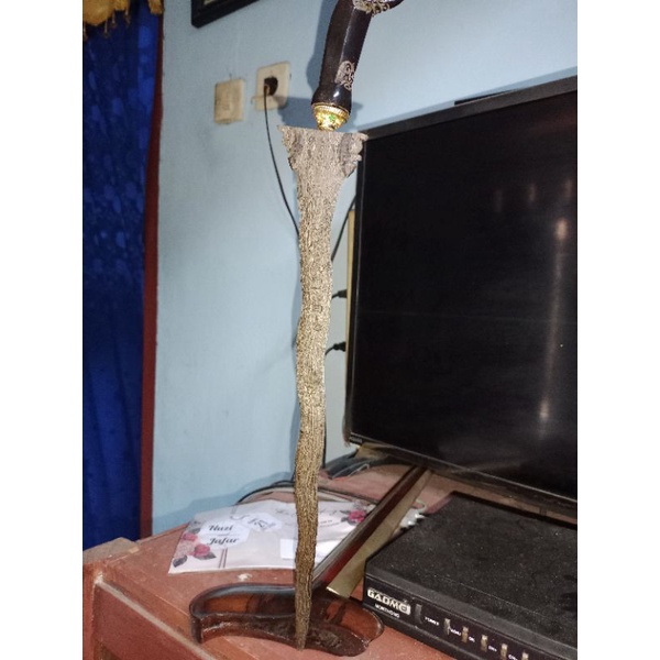 Keris omyang Jimbe Sepuh original, bisa berdiri