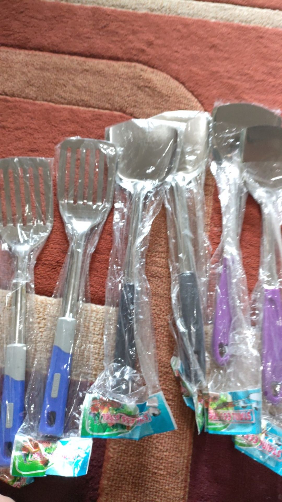 Spatula Kipas Stainless Gagang Merah / Sodet Kipas Sutil Murah