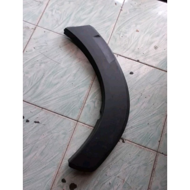 Over Fender Belakang XPANDER CROSS