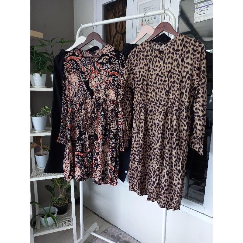 ONE SET LEOPARD BY EXTU FLOATING