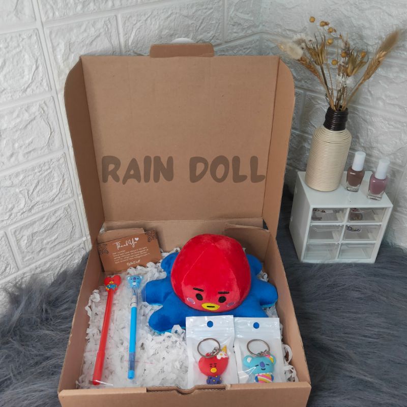 Hampers boneka BTS / Boneka octopus BTS / Gift box bt21
