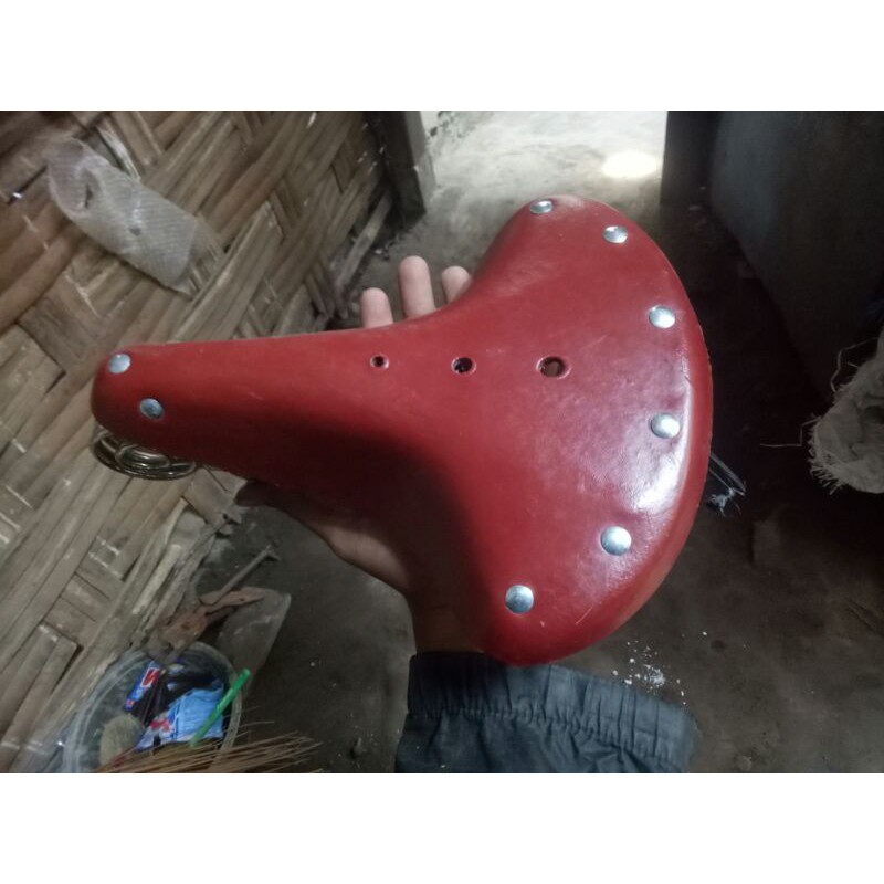 sadel sepeda onthel sepeda kebo jadul